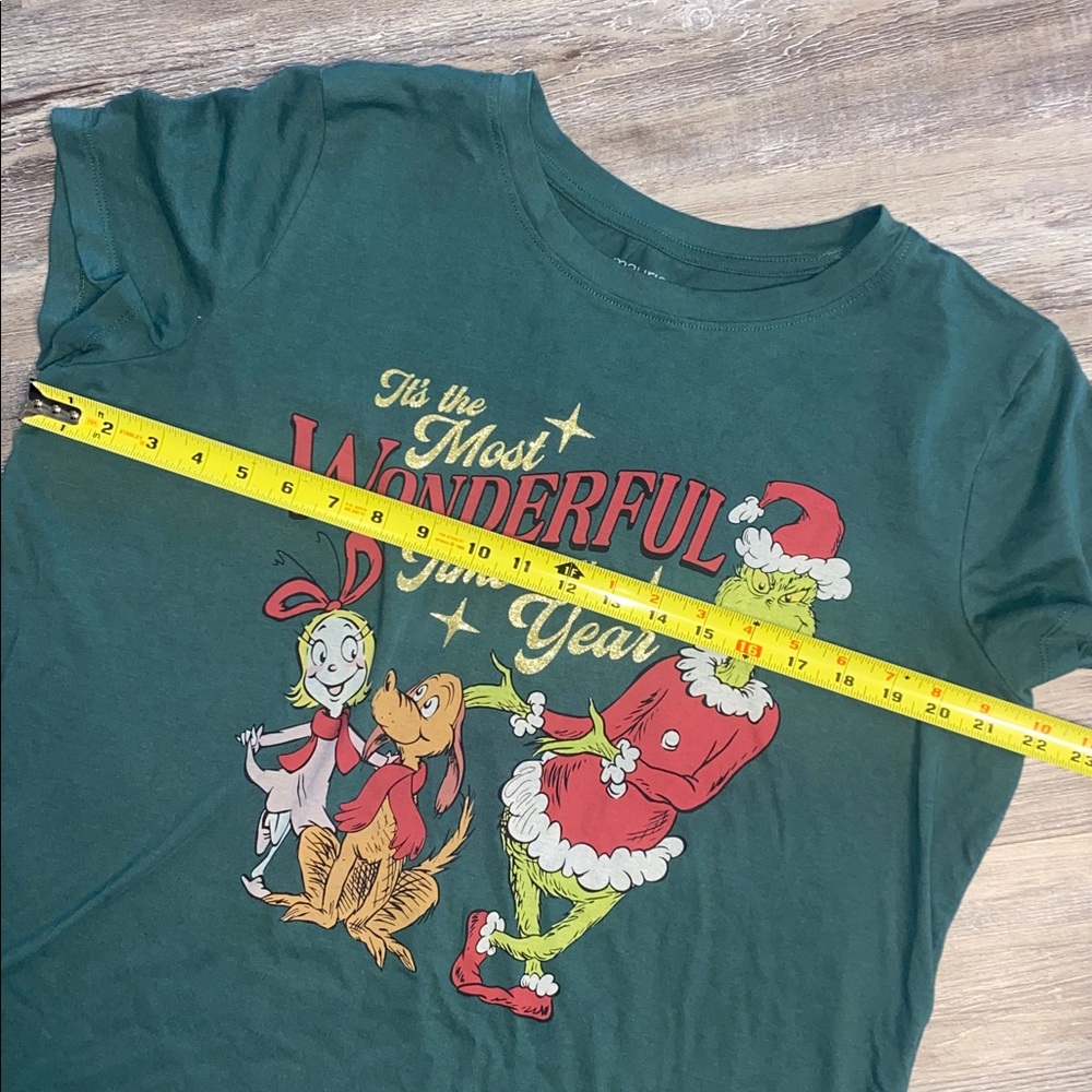EUC MAURICES Grinch Christmas Tee XL - Picture 5 of 7